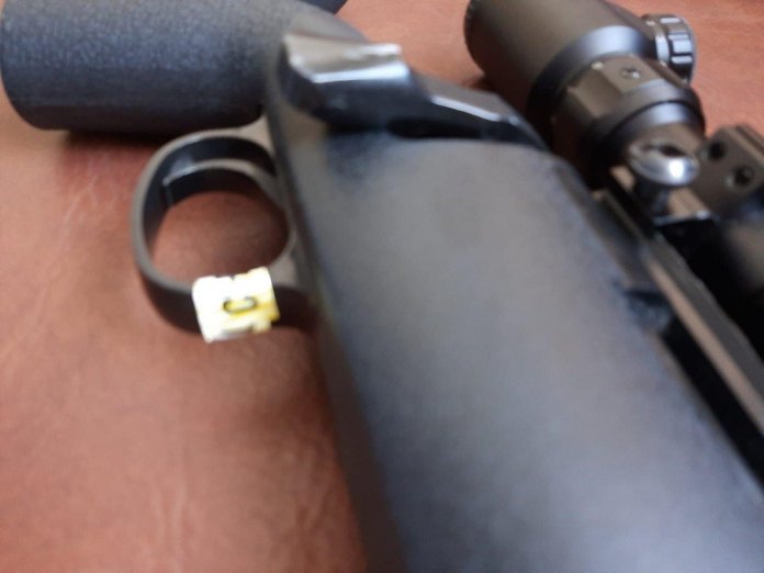 În Sectorul 6 al Capitalei, s-au tras focuri de armă airsoft: Nu există victime, iar poliţiştii sunt în căutarea persoanei care a tras asupra unei maşini parcate, avariindu-o. În Sectorul 6 al Capitalei, s-au tras focuri de armă airsoft: Nu există victime, iar poliţiştii sunt în căutarea persoanei care a tras asupra unei maşini parcate, avariindu-o.