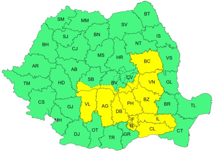 Ninsori și averse în Capitală și 13 județe: Strat de zăpadă acumulat în stațiunea Rânca, drumarii intervin pe drumuri