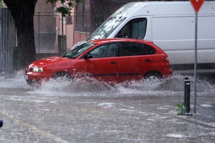 Vreme extrem de nefavorabilă în România: Precipitații, lapoviță și zăpadă. Avertizare de cod galben în 8 județe.