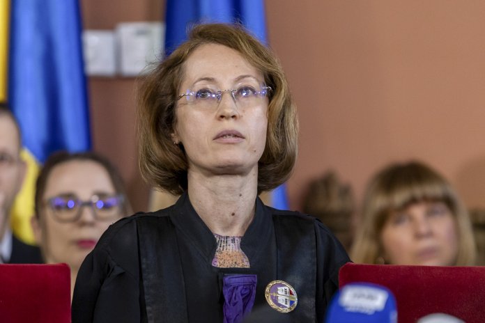 Judecătoarea Raluca Moroșanu, care a fost subiectul „represaliilor” după declarațiile sale, conform Recorder: „Eliminată dintr-un caz” la solicitarea unui „avocat adesea prezent la România TV”