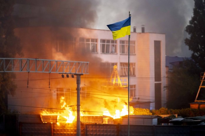 „Lipsit de pregătire”: Trump îl acuză pe Zelenski după discuțiile aprinse pe tema planului de pace pentru Ucraina.