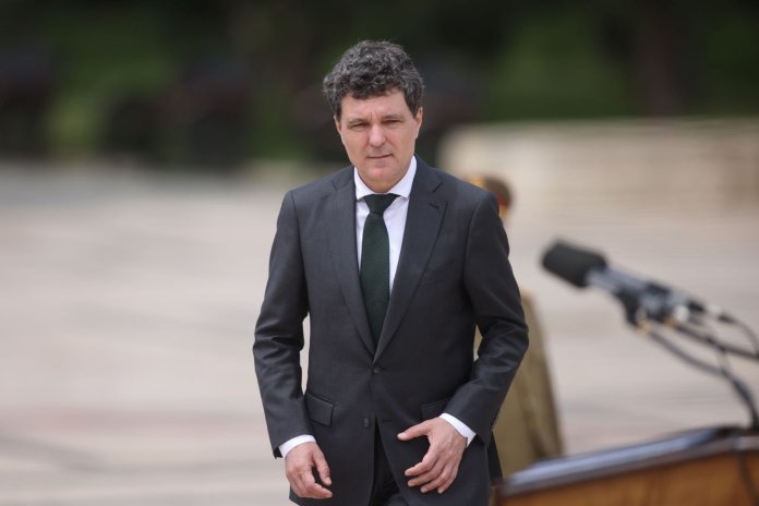 Nicușor Dan afirmă că CCR i-a accordat dreptul de a adresa Curții o lege, din diverse motive: „O revenire la practica constituțională de dinaintea anului 2018”