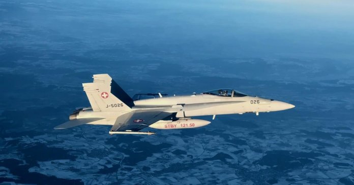 Cauza pentru care aeronavele Elveției au survolat lângă aeronava Spartan, în care se găsea Nicușor Dan. Declarația șefului Ministerului Apărării.