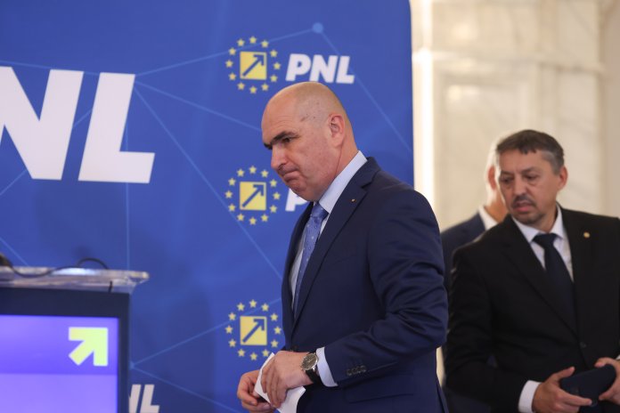 Ilie Bolojan ia temporar conducerea Ministerului Educației. Daniel David părăsește în mod oficial instituția, la 22 de zile după demisie / Comunicatul Guvernului