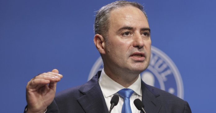 Alexandru Nazare respinge afirmațiile din mediul de afaceri: IMM-urile reprezintă un „beneficiar direct” al planului de relansare economică.