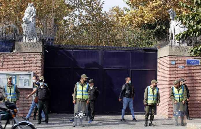 Trump susține că „nu este mulțumit” de discuțiile cu Iran. La întrebarea referitoare la utilizarea forței de către SUA: „Aș prefera să nu facem asta, dar uneori este necesar”