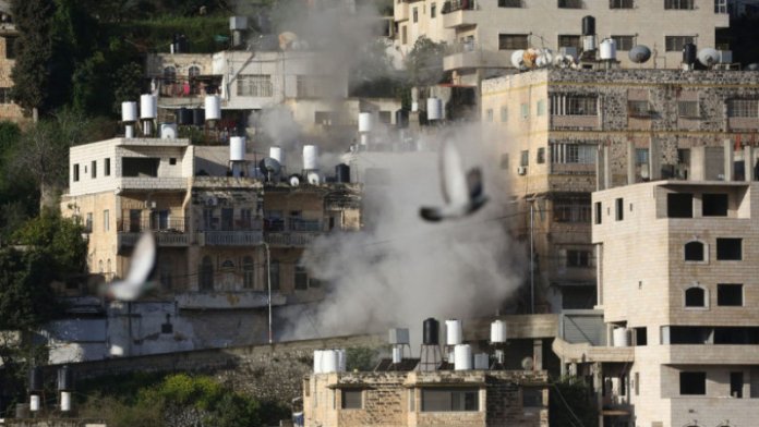 Război în Orientul Mijlociu, ziua 30: Tensiunile cresc în urma asalturilor rebelilor Houthi, noi unități americane ajung în zonă.