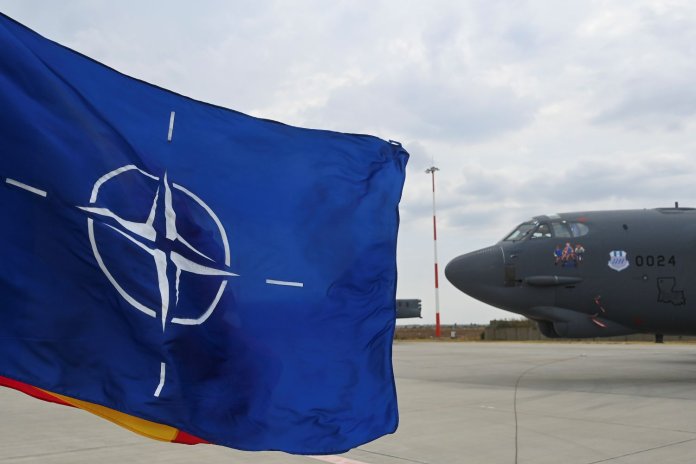 După avertizarea privind posibila ieșire din NATO, un oficial european apropiat de Trump a purtat o conversație telefonică referitoare la viitoarea colaborare.