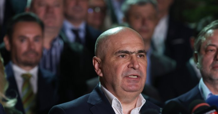 Ilie Bolojan: „PNL ar putea continua la conducere, însă...” în situația în care moțiunea de cenzură este aprobată.