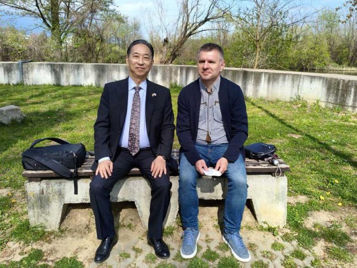 Takashi Katae, ambasadorul Japoniei, îndeamnă călătorii să descopere țara: Mititei și ciorbă de văcuță, o specialitate.