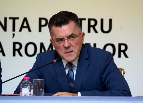 AUR a făcut publică delegația pentru discuțiile de la Palatul Cotroceni referitoare la constituirea noului guvern AUR a făcut publică delegația pentru discuțiile de la Palatul Cotroceni referitoare la constituirea noului guvern