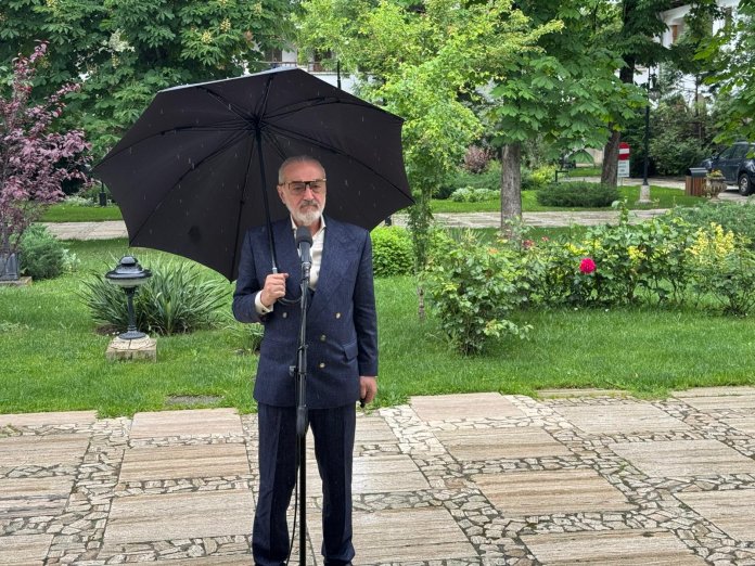 Becali, salutat de Nicușor Dan după întârzierea la întâlniri, a făcut publice informații referitoare la conversații.