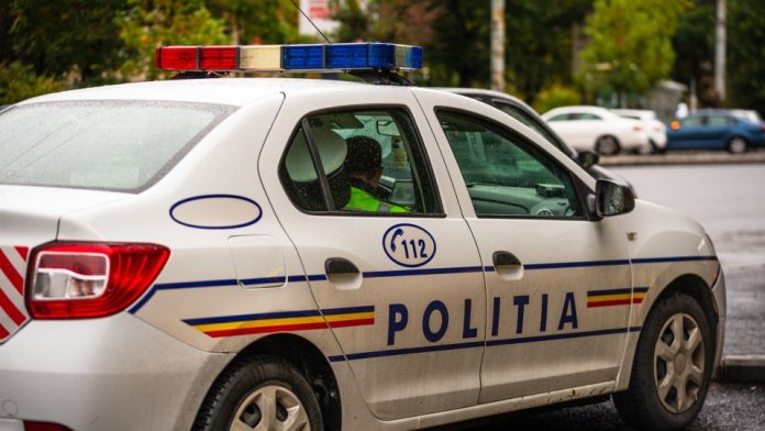 Emil Gânj, încarcerat pe viață pentru omorârea fostei partenere și distrugerea locuinței prin incendiere, este fugit din 2025. Emil Gânj, încarcerat pe viață pentru omorârea fostei partenere și distrugerea locuinței prin incendiere, este fugit din 2025.