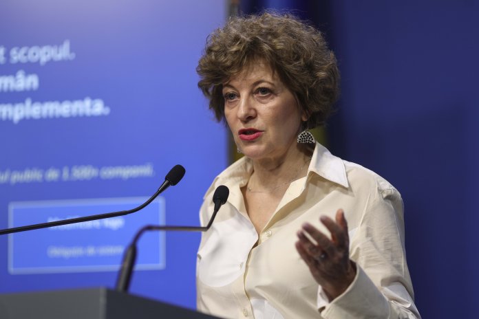 Oana Gheorghiu îl învinuiește pe Grindeanu pentru avizarea listării pe piața de capital a TAROM și altor firme de stat în perioada în care a fost ministru al Transporturilor, făcând public documentul corespunzător. Răspunsul liderului PSD.