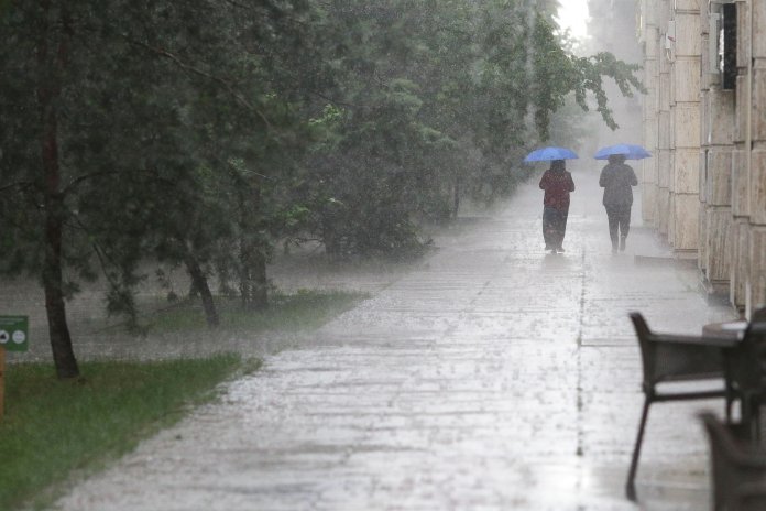 Avertizare meteorologică de ultimă oră pentru București: Perioada și puterea furtunii