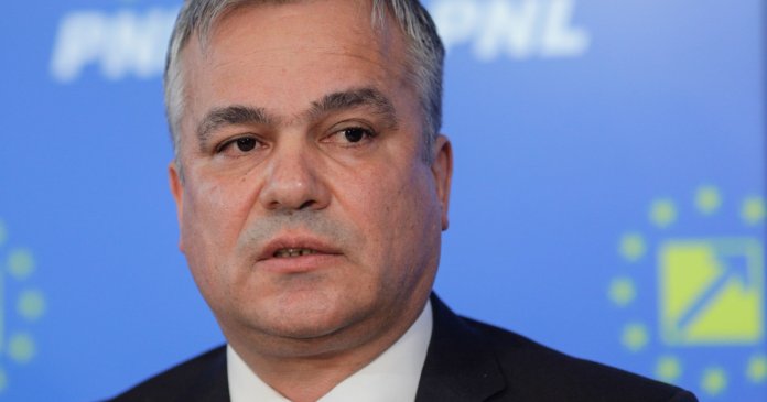 Ce afirmă Adrian Veștea, premierul desemnat, referitor la divizarea PNL. Mâine va participa la o întâlnire cu Bolojan.