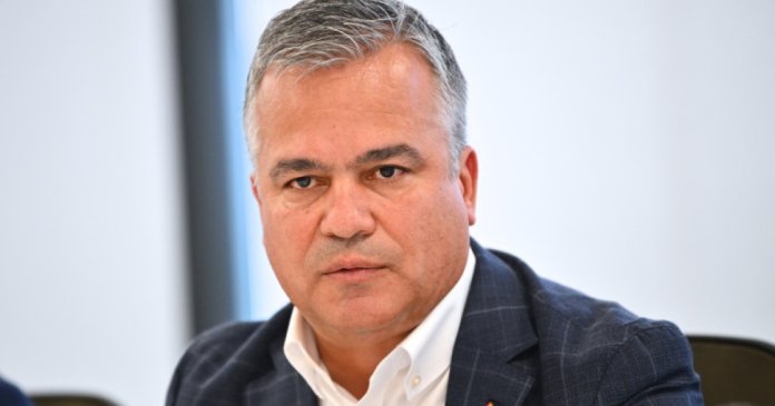 Surse: Lista miniștrilor din guvernul Veștea va fi dezvăluită în această seară la Parlament. Cine ar putea...
