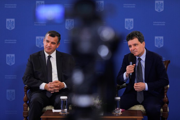 Traian Băsescu contestă premierul „lui Băsescu” pe care Nicușor Dan ar fi trebuit să-l prezinte astăzi, având însă alte două variante.