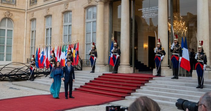 Nicușor Dan transmite un „mesaj evident” după călătoria la Paris: România, „colaborator activ în inițiativele de...”