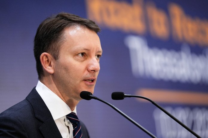 „Nu ne vom distanța de USR”, declară Siegfried Mureșan. Argumentele pentru care evită varianta unei coaliții limitate.