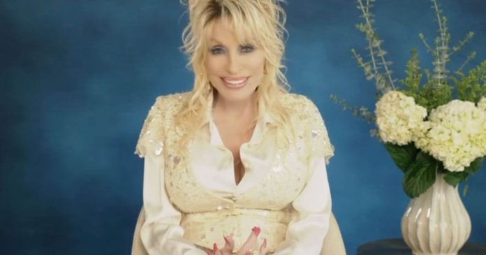 Cântăreața de muzică country Dolly Parton a murit la vârsta de 80 de ani.