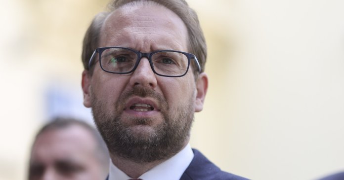 Dominic Fritz: „Mandatul meu de primar se va sfârși în 30 de zile”. Cine va prelua conducerea primăriei...