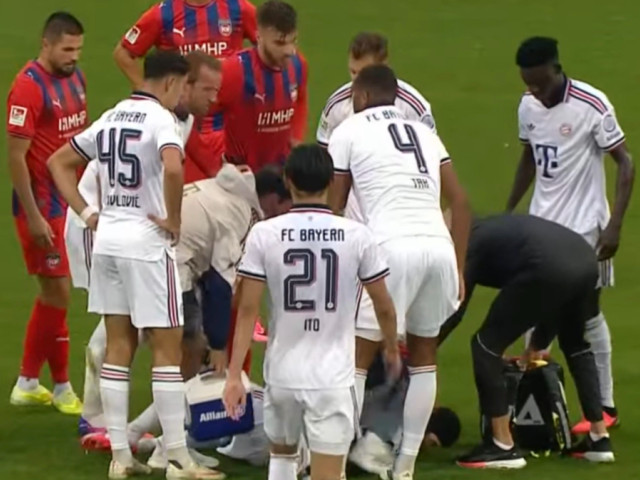 Incident de panică la Bayern! Jamal Musiala a făcut din nou leșin pe teren, în doar 3 zile.